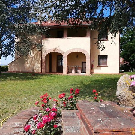 Agriturismo Montemari Villa Palaia Exterior foto